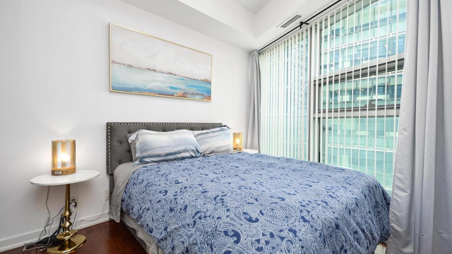 Rivetstays - The York Toronto